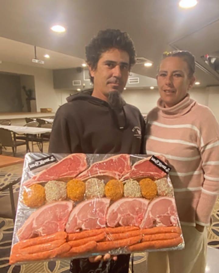 Featured image for “Major Meat Tray Winners: Luke and Helena Celebrate at Warren Services Club”