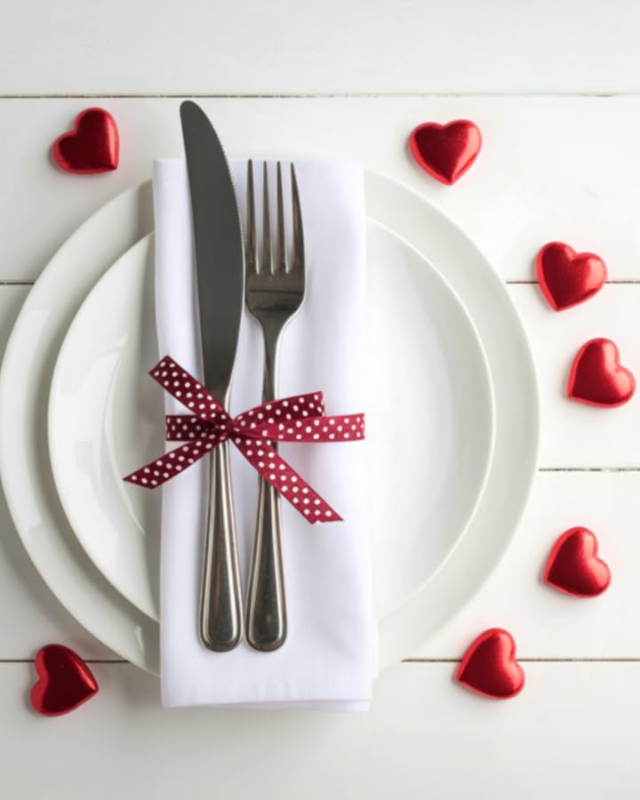 Featured image for “Valentine’s Day Meal Deal at Warren Services Club”